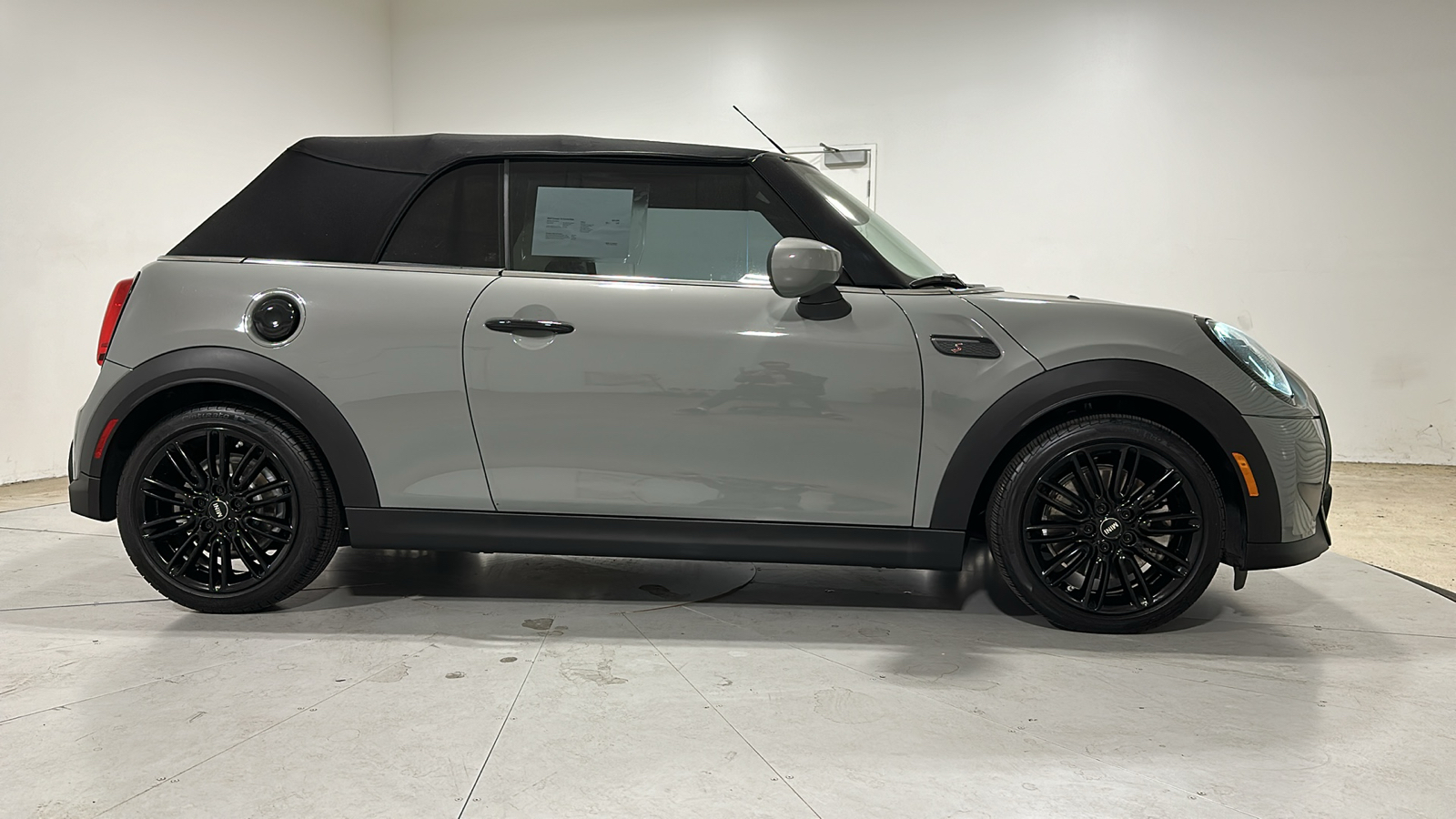 2022 MINI Cooper S Convertible  7