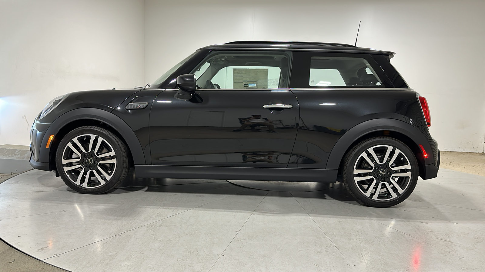 2024 MINI Cooper S Hardtop 2 Door Cooper S FWD 3