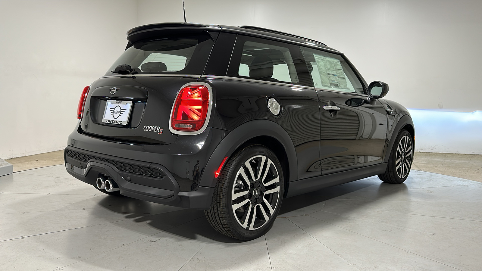 2024 MINI Cooper S Hardtop 2 Door Cooper S FWD 6