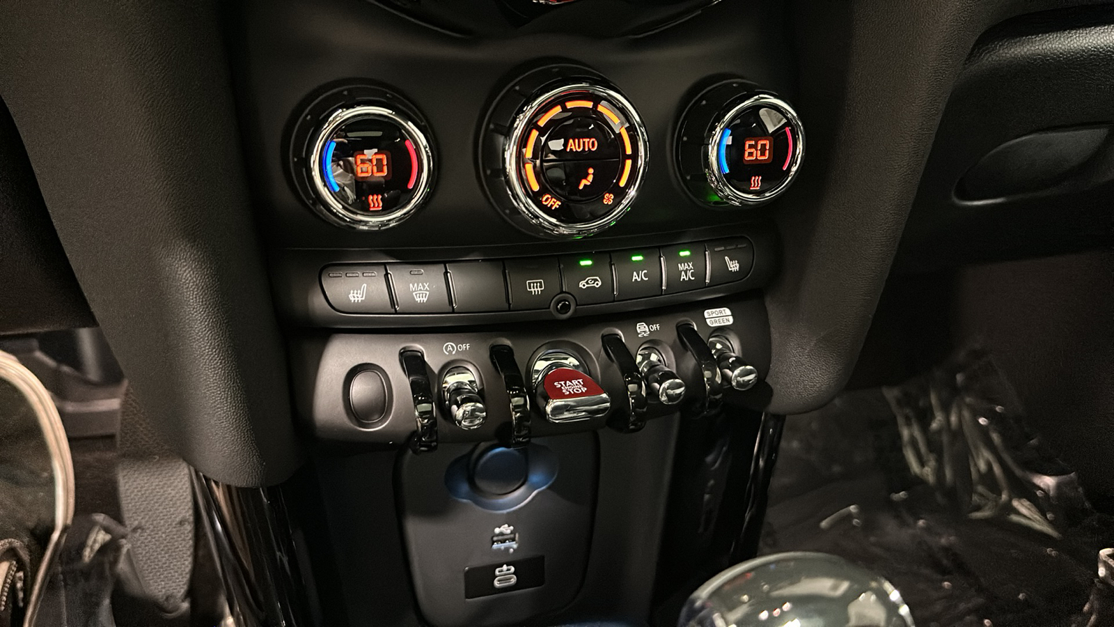 2024 MINI Cooper S Hardtop 2 Door Cooper S FWD 13