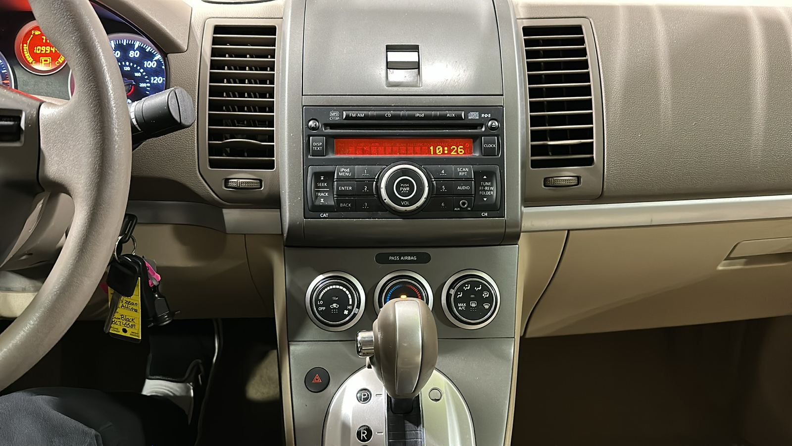 2011 Nissan Sentra 4dr Sedan I4 CVT 2.0 S 14
