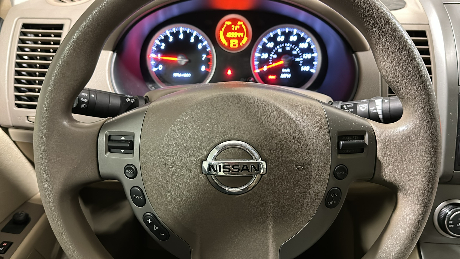 2011 Nissan Sentra 4dr Sedan I4 CVT 2.0 S 17