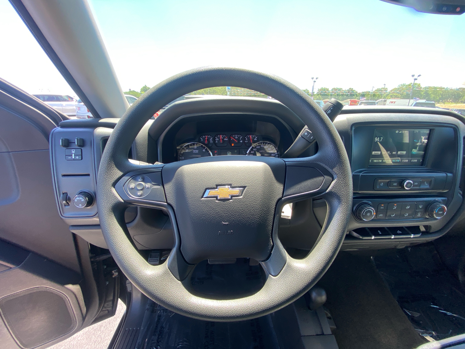 2018 Chevrolet Silverado 1500 Custom 17