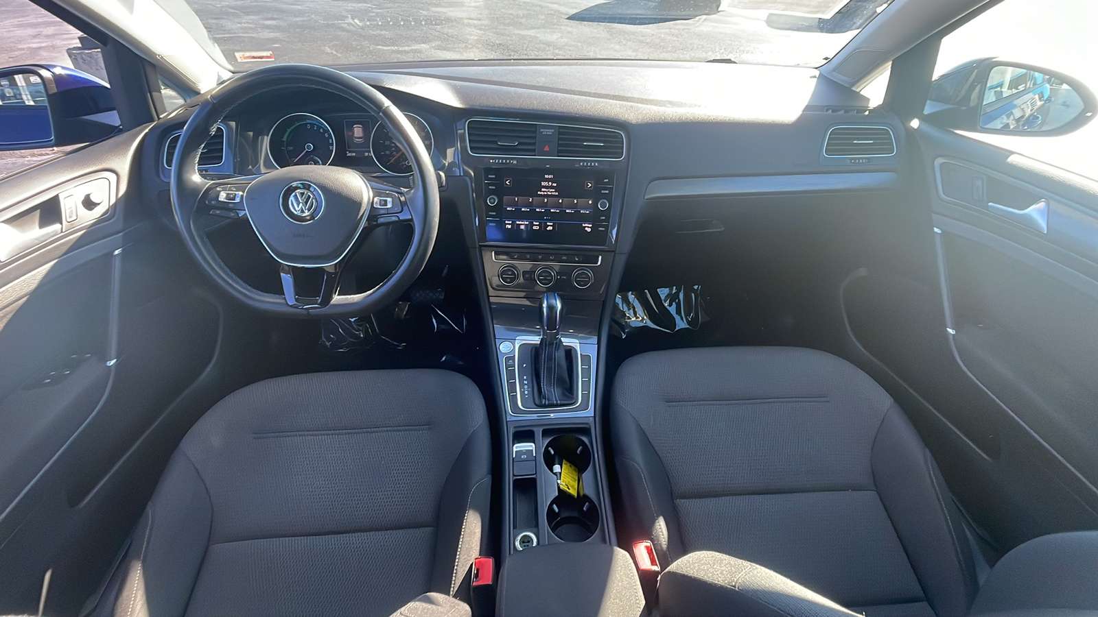 2019 Volkswagen e-Golf SE 11