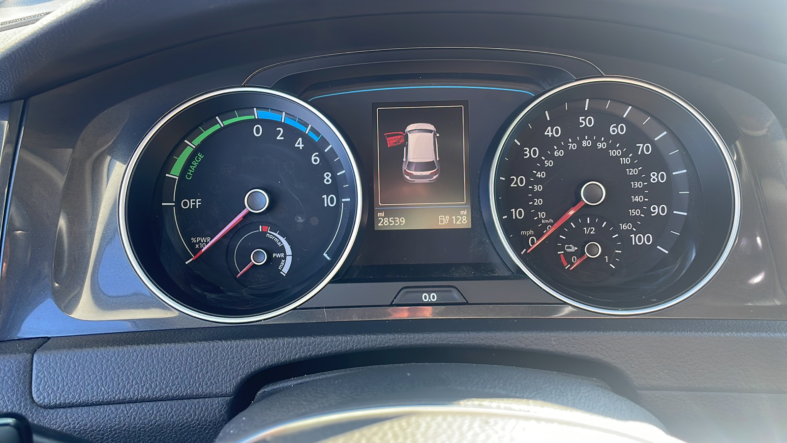 2019 Volkswagen e-Golf SE 17