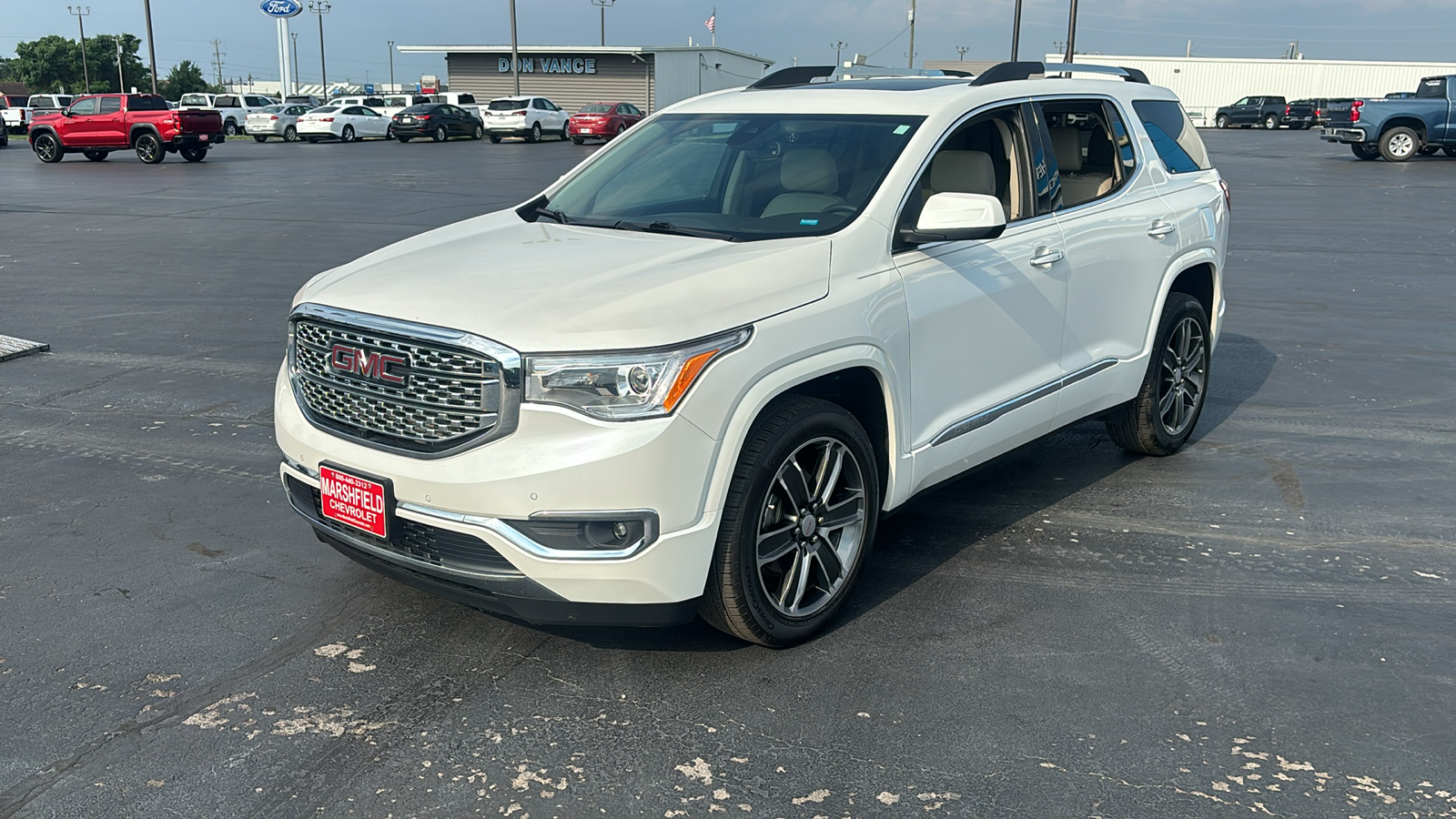 2019 GMC Acadia Denali 3