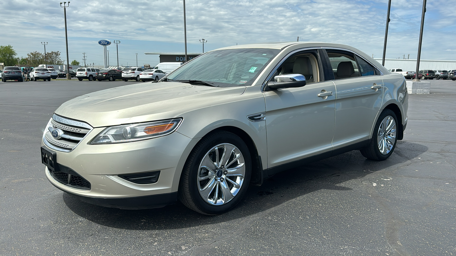 2011 Ford Taurus Limited 3