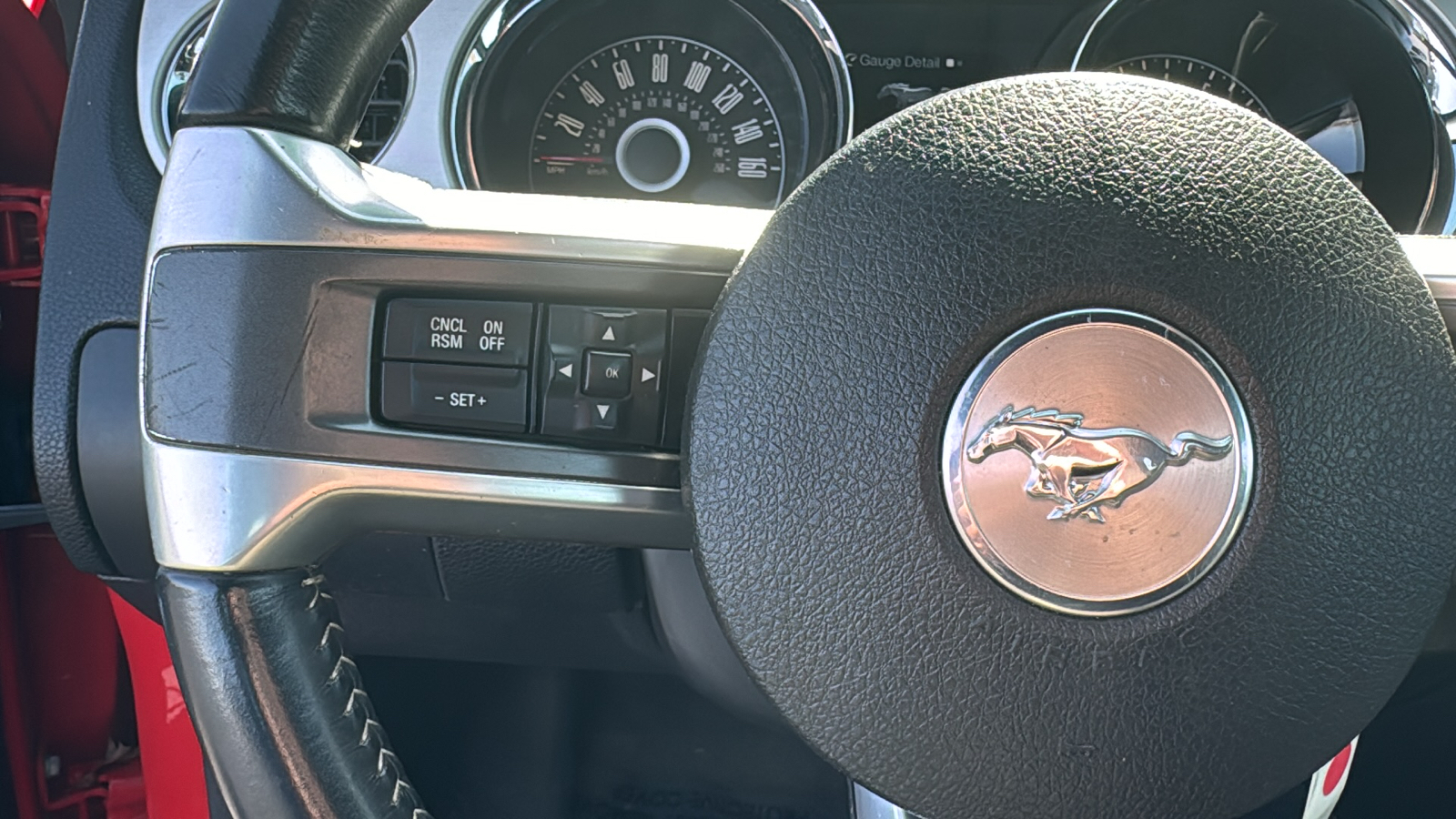 2014 Ford Mustang V6 Premium 16