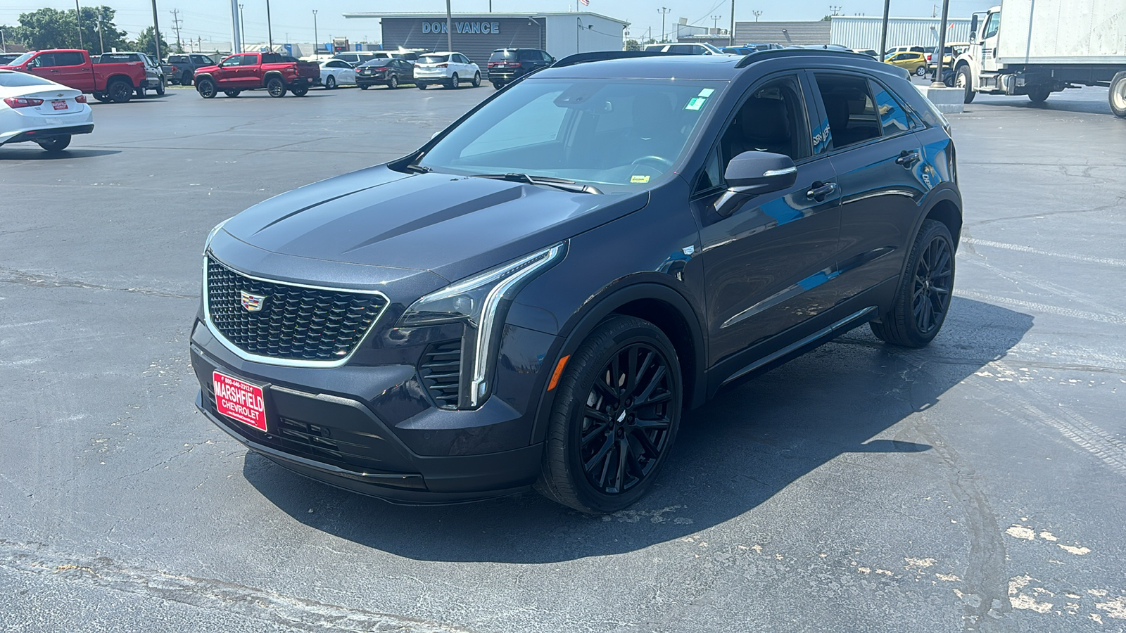 2023 Cadillac XT4 Sport 3