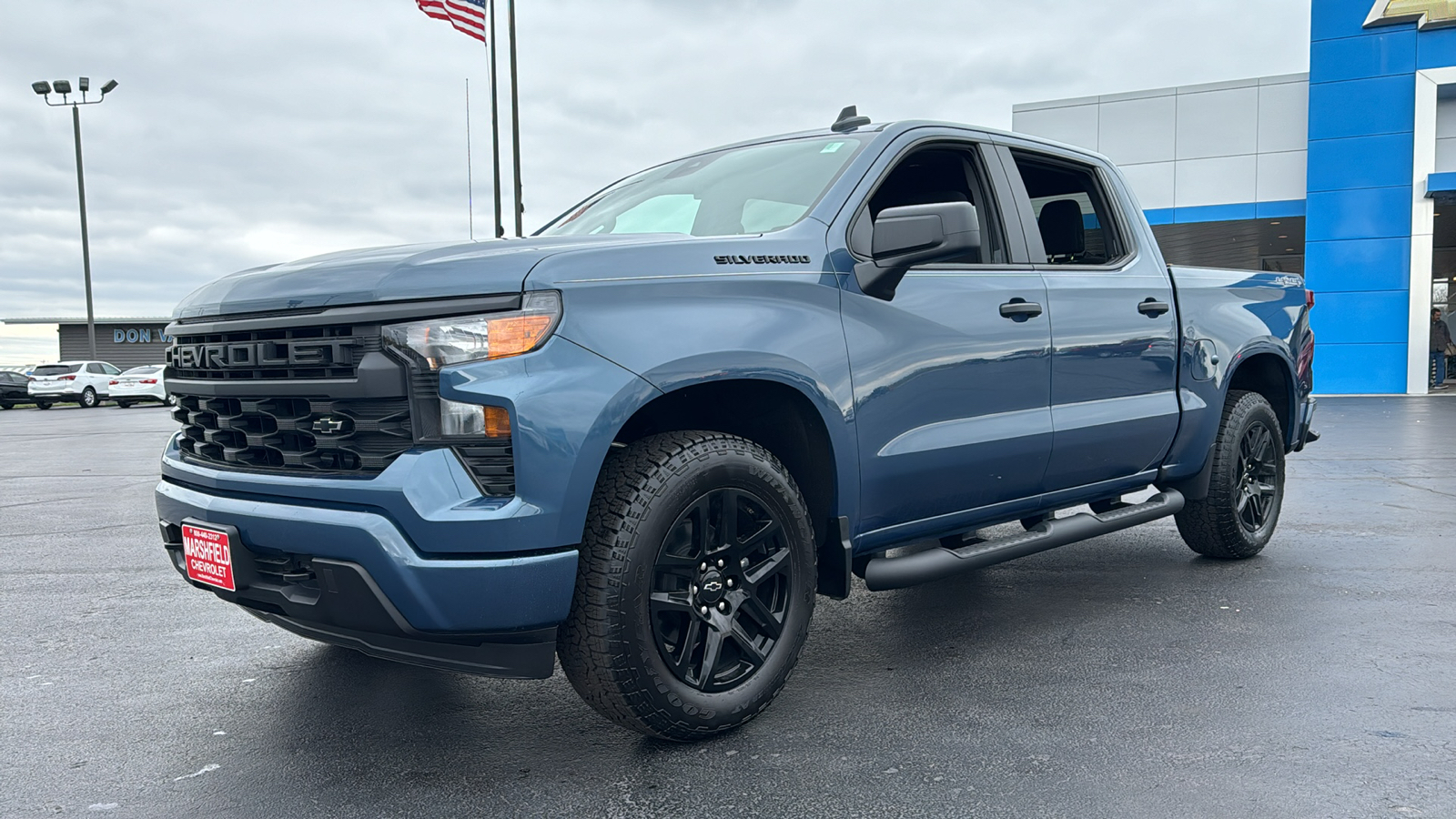 2024 Chevrolet Silverado 1500 Custom 3