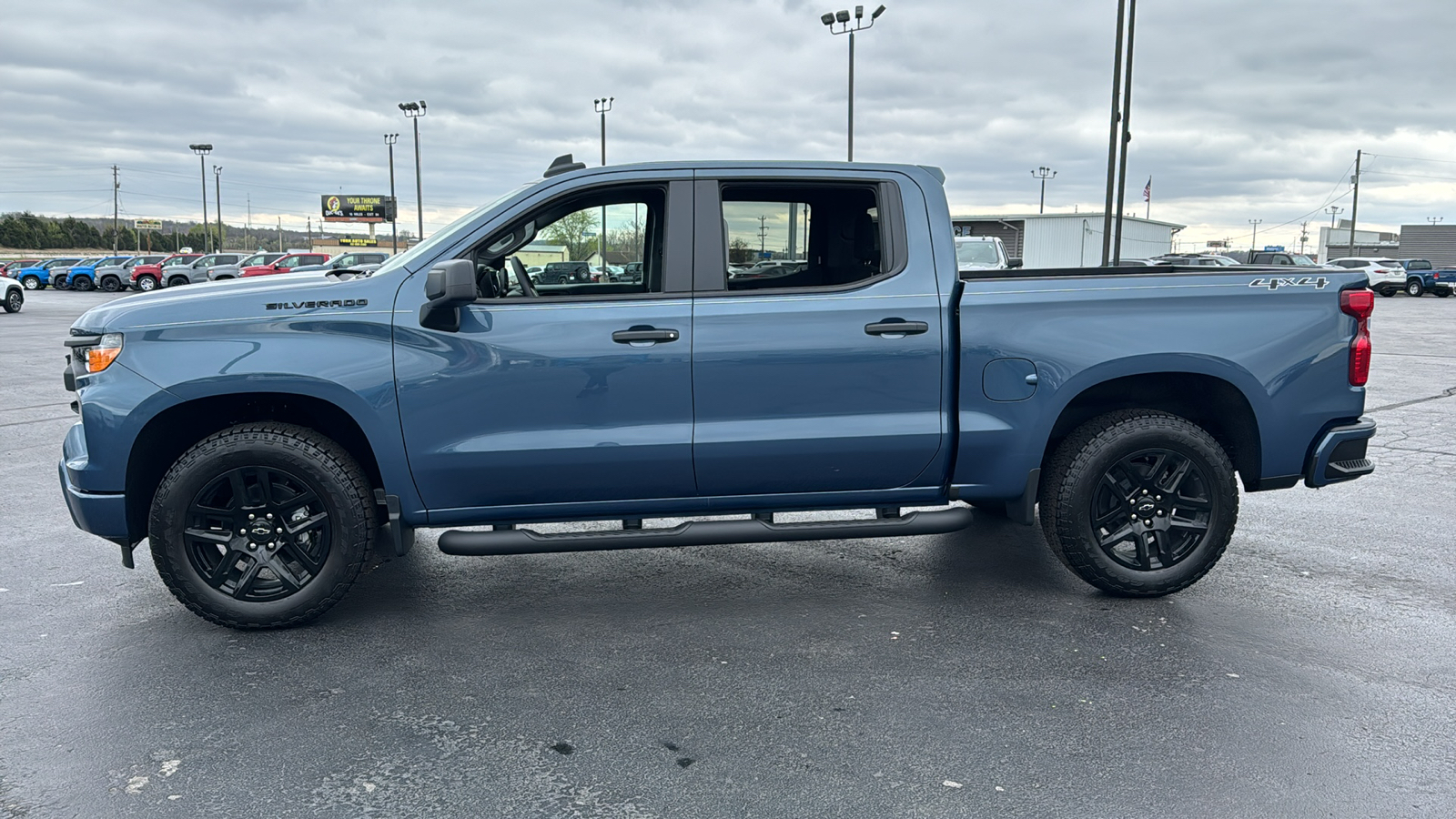 2024 Chevrolet Silverado 1500 Custom 4