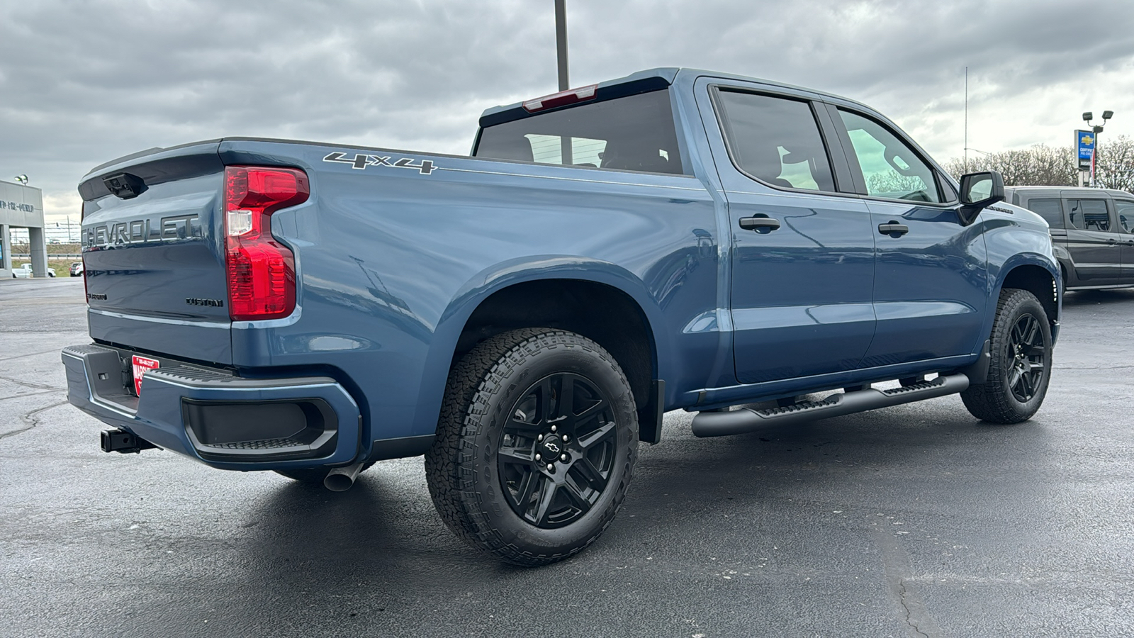 2024 Chevrolet Silverado 1500 Custom 10