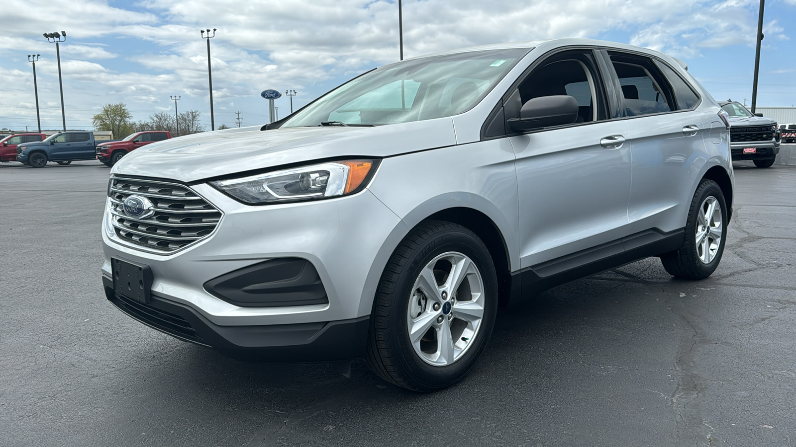 2019 Ford Edge SE 3