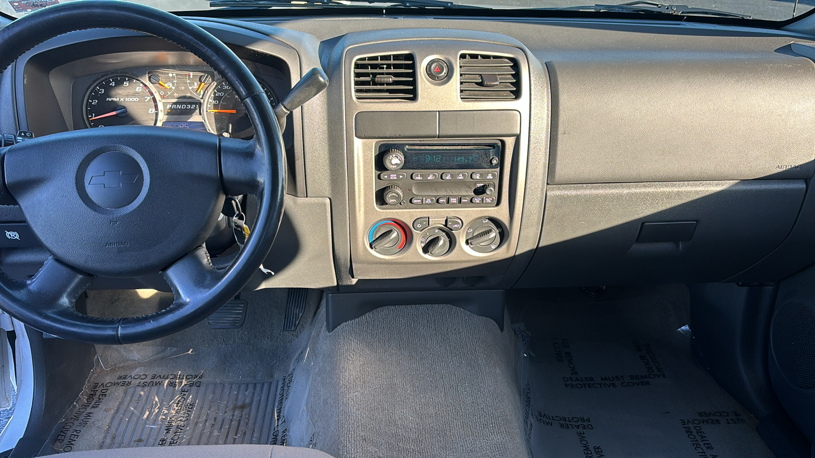 2004 Chevrolet Colorado LS 12