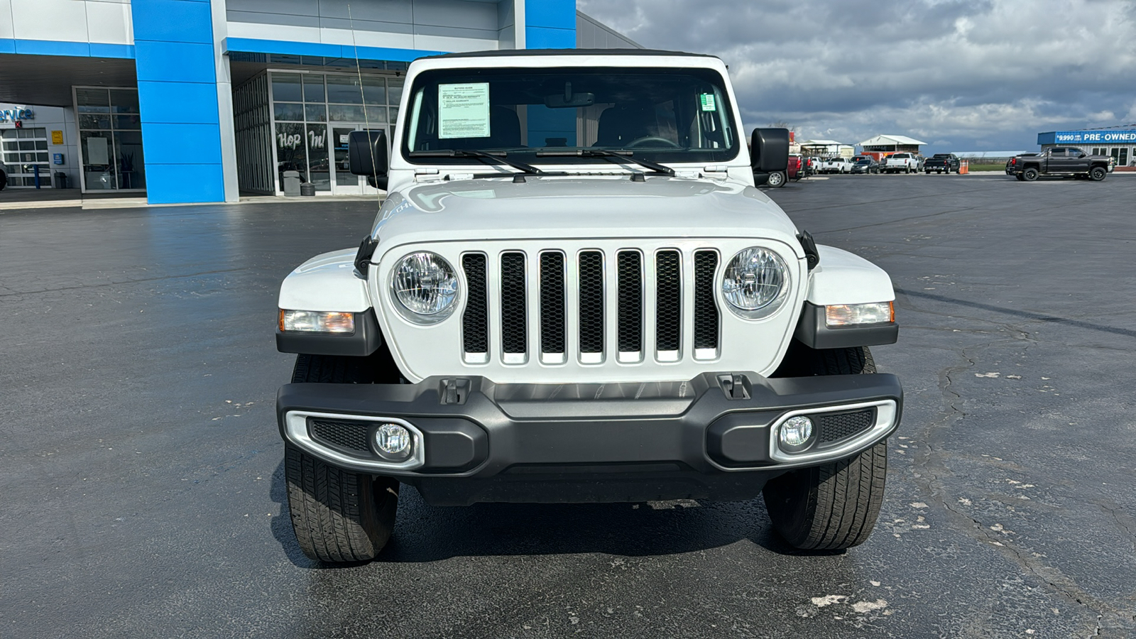 2023 Jeep Wrangler Sahara 2