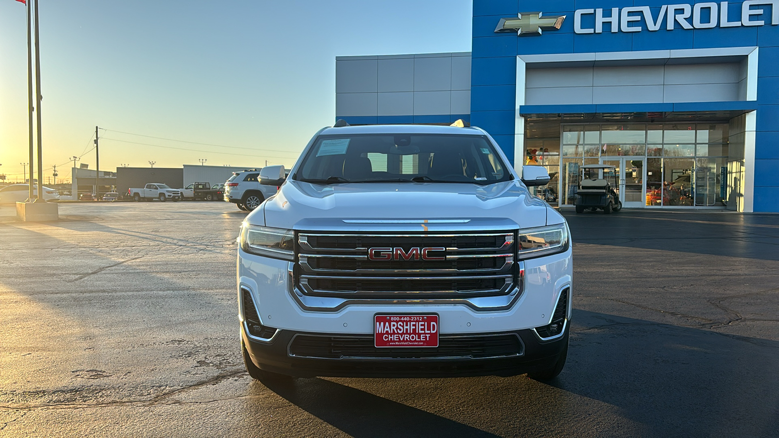 2023 GMC Acadia SLT 2