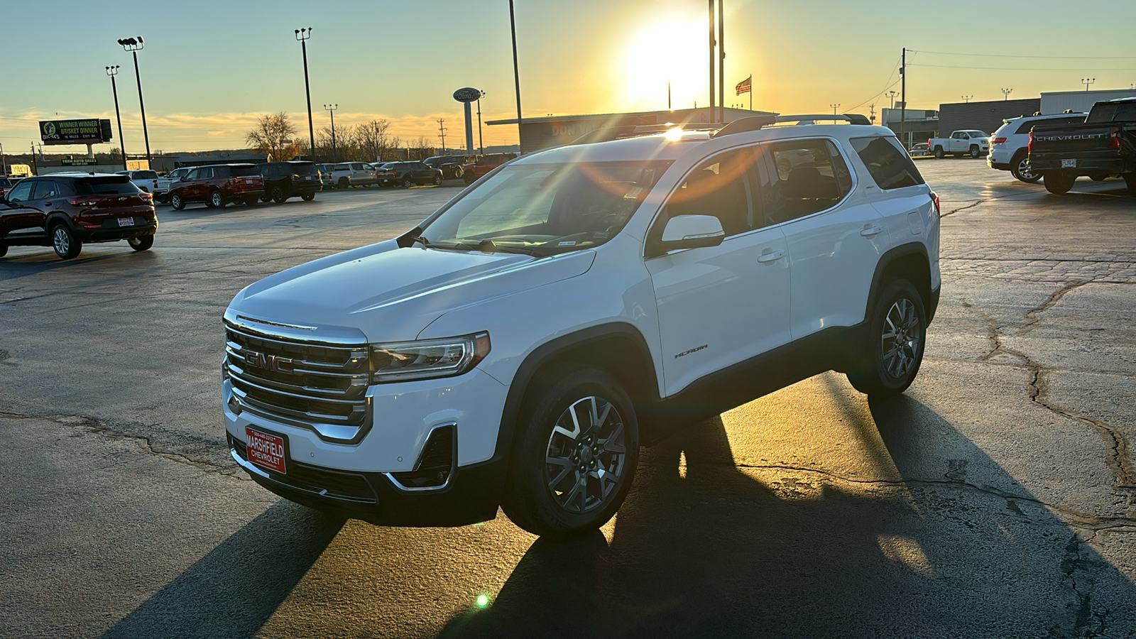 2023 GMC Acadia SLT 3