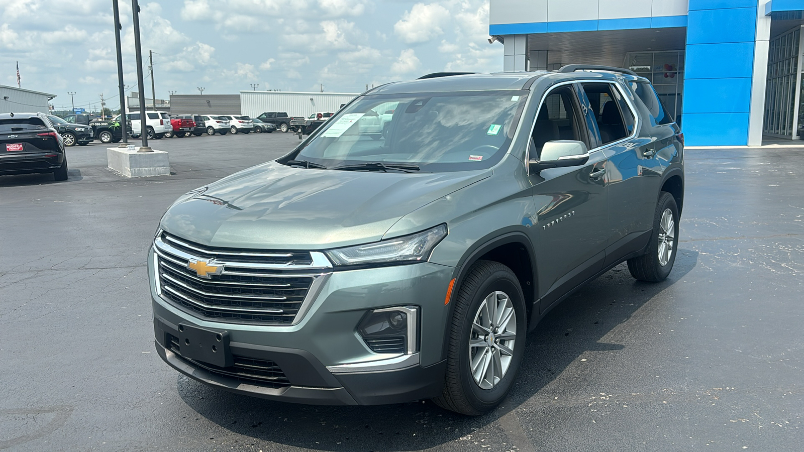 2023 Chevrolet Traverse LT 3