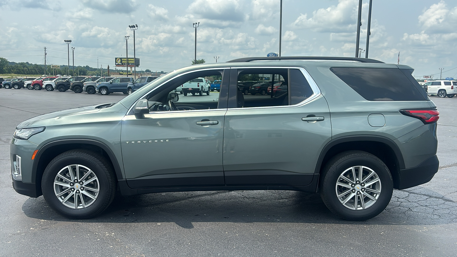 2023 Chevrolet Traverse LT 4