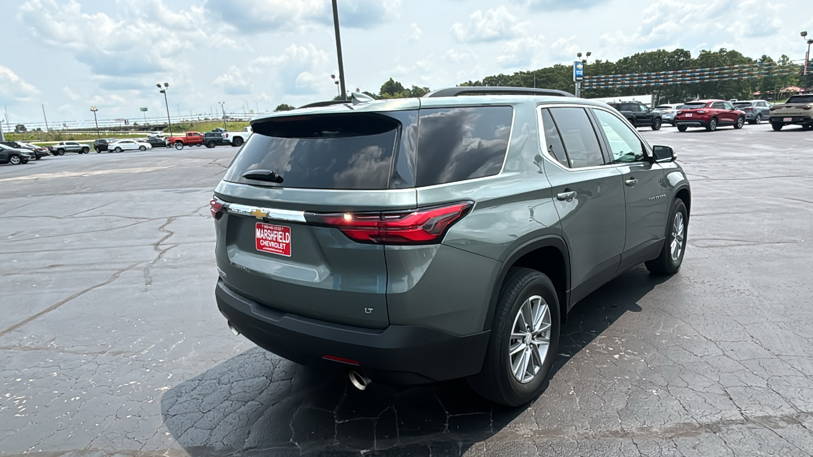 2023 Chevrolet Traverse LT 7