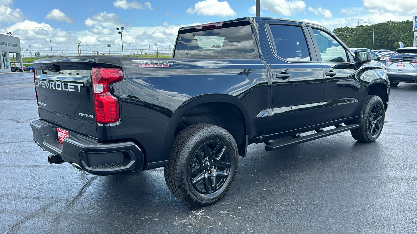 2024 Chevrolet Silverado 1500 Custom Trail Boss 10