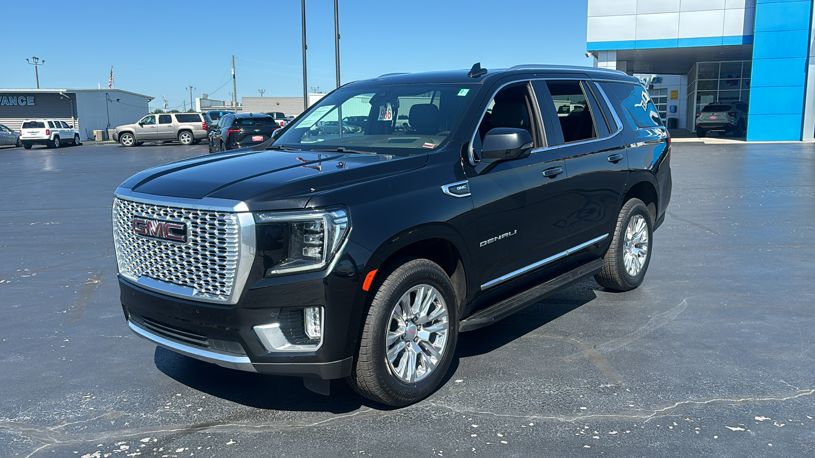 2022 GMC Yukon Denali 3