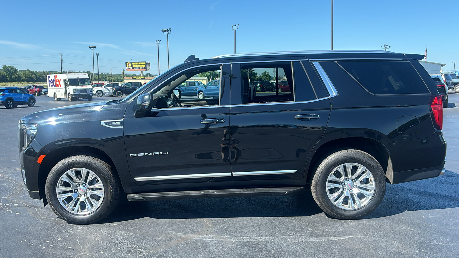 2022 GMC Yukon Denali 4