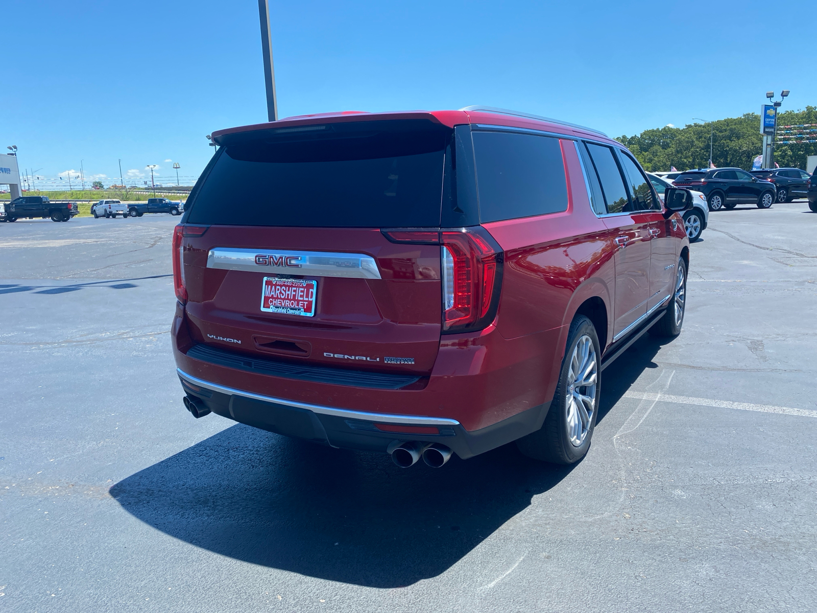 2021 GMC Yukon XL Denali 7