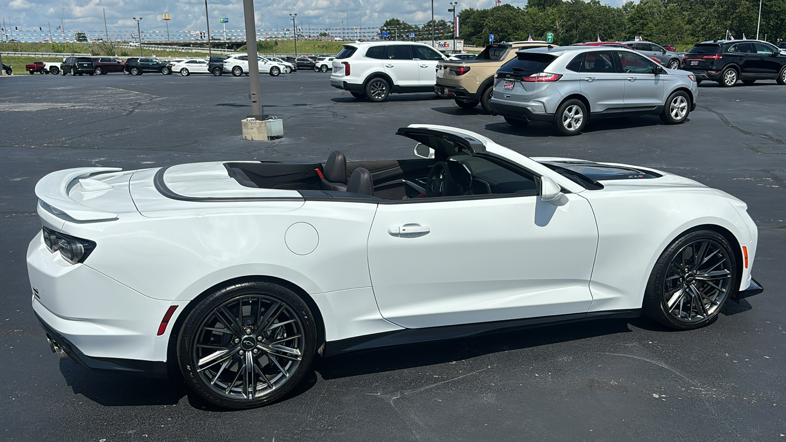 2023 Chevrolet Camaro ZL1 28