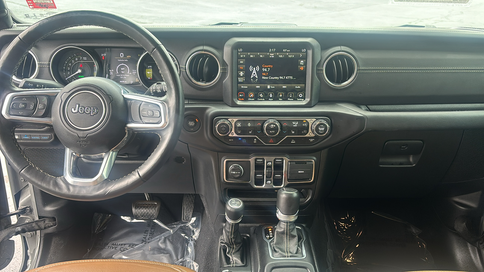 2023 Jeep Wrangler Sahara 4xe 13