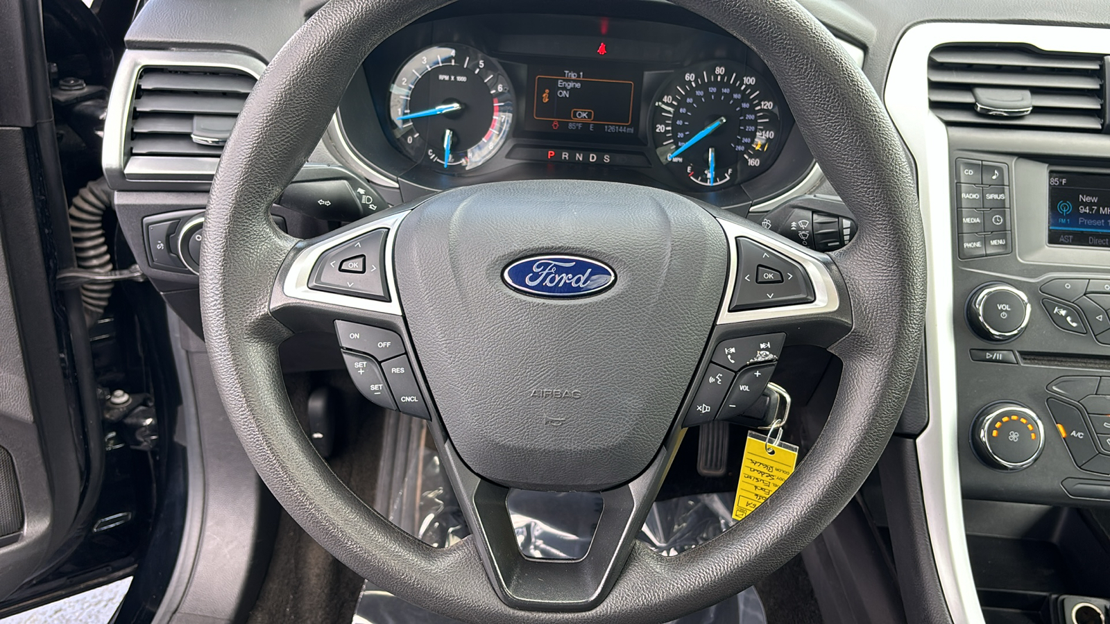 2016 Ford Fusion SE 11