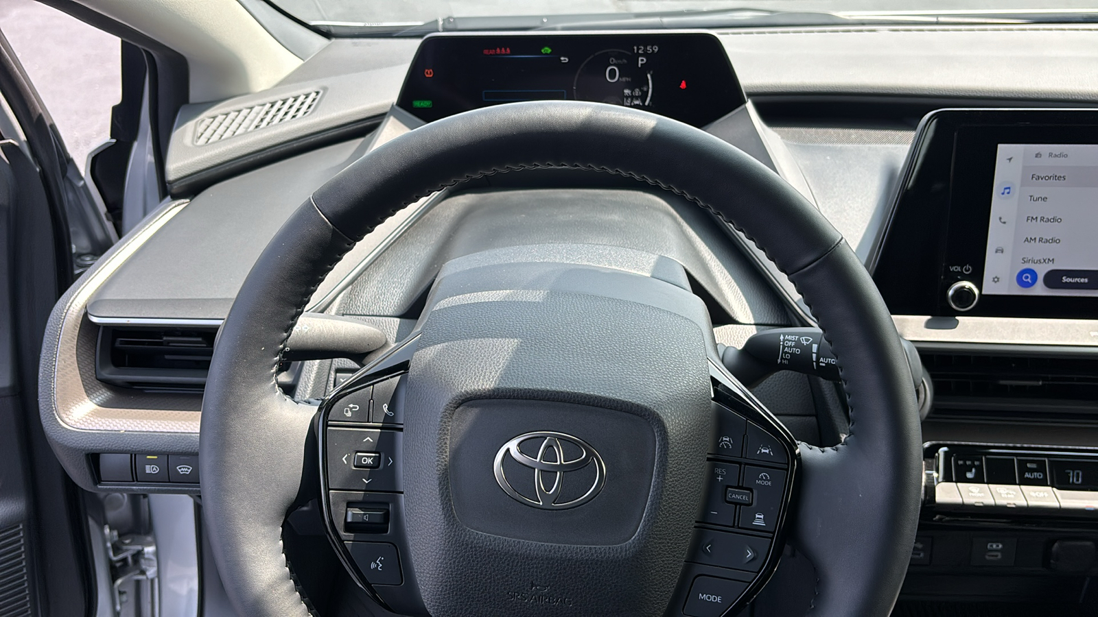 2023 Toyota Prius XLE 37