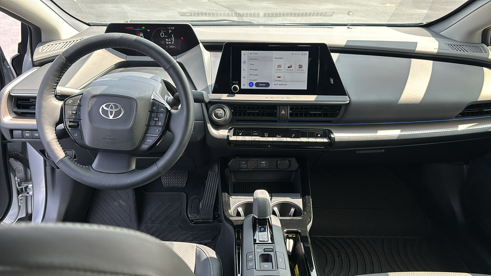 2023 Toyota Prius XLE 38