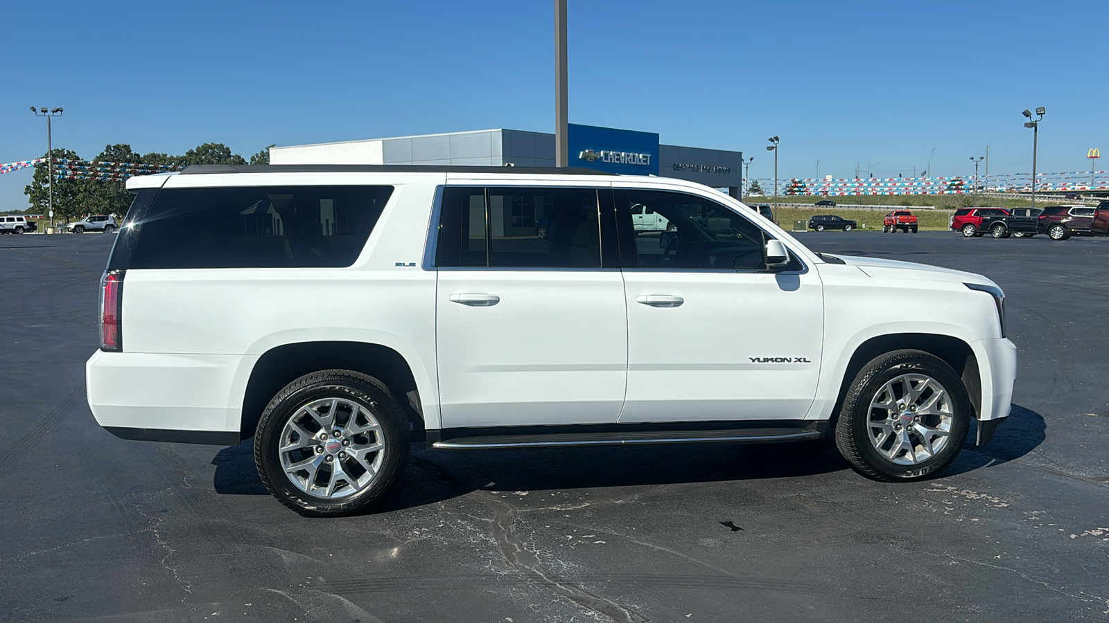 2020 GMC Yukon XL SLE 8