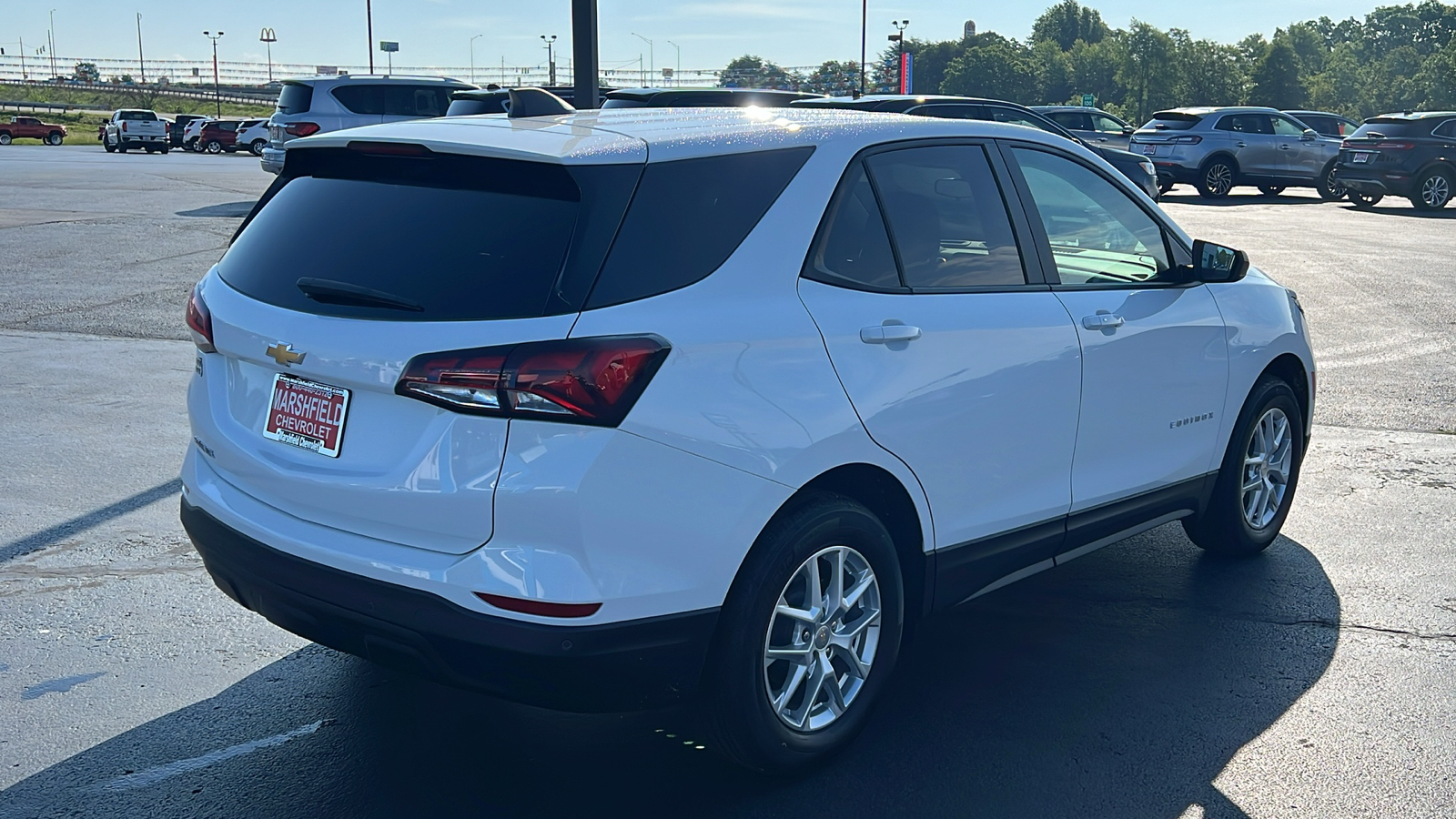 2024 Chevrolet Equinox LS 10