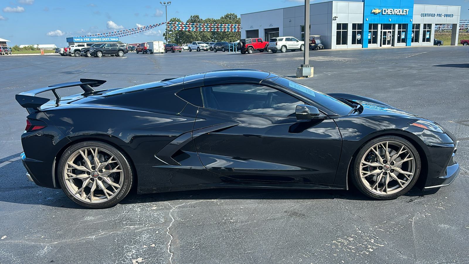 2023 Chevrolet Corvette Stingray 8