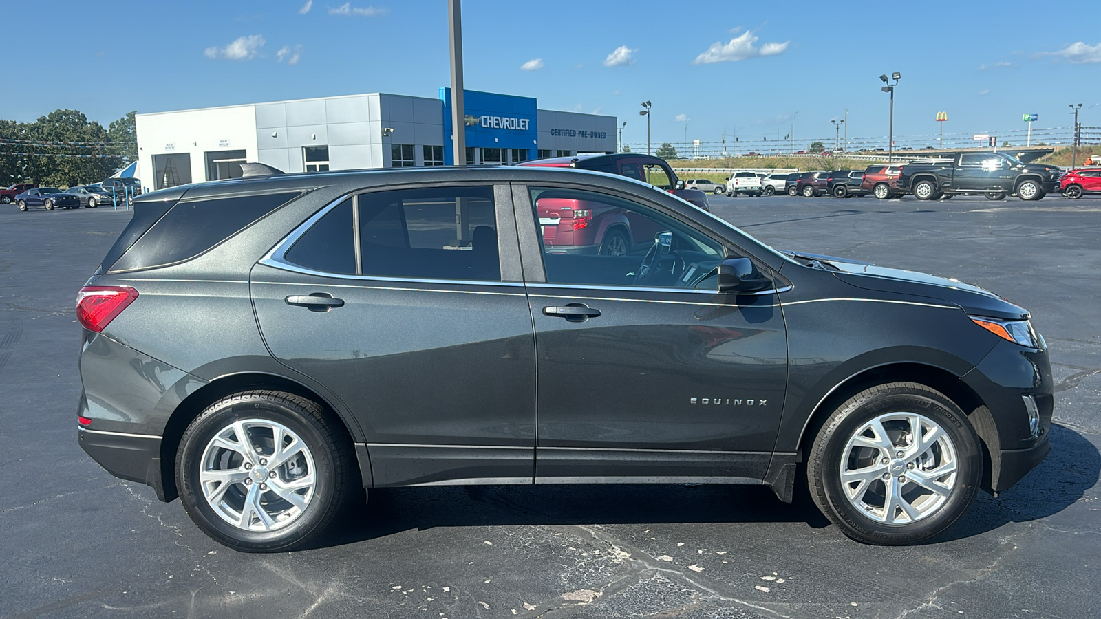 2021 Chevrolet Equinox LT 8