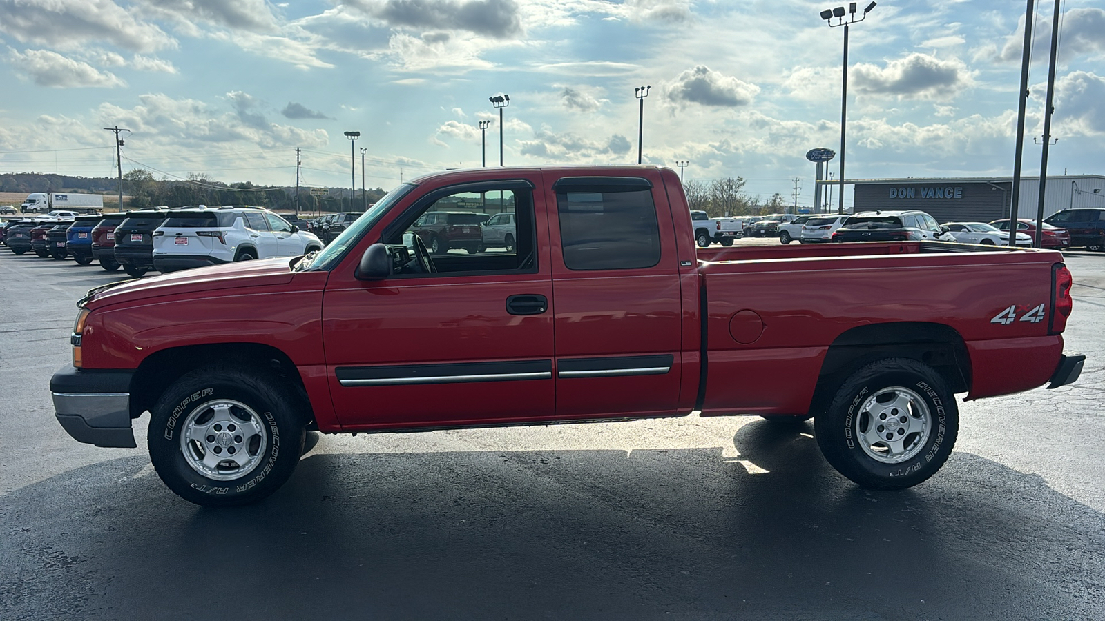 2004 Chevrolet Silverado 1500 LS 4