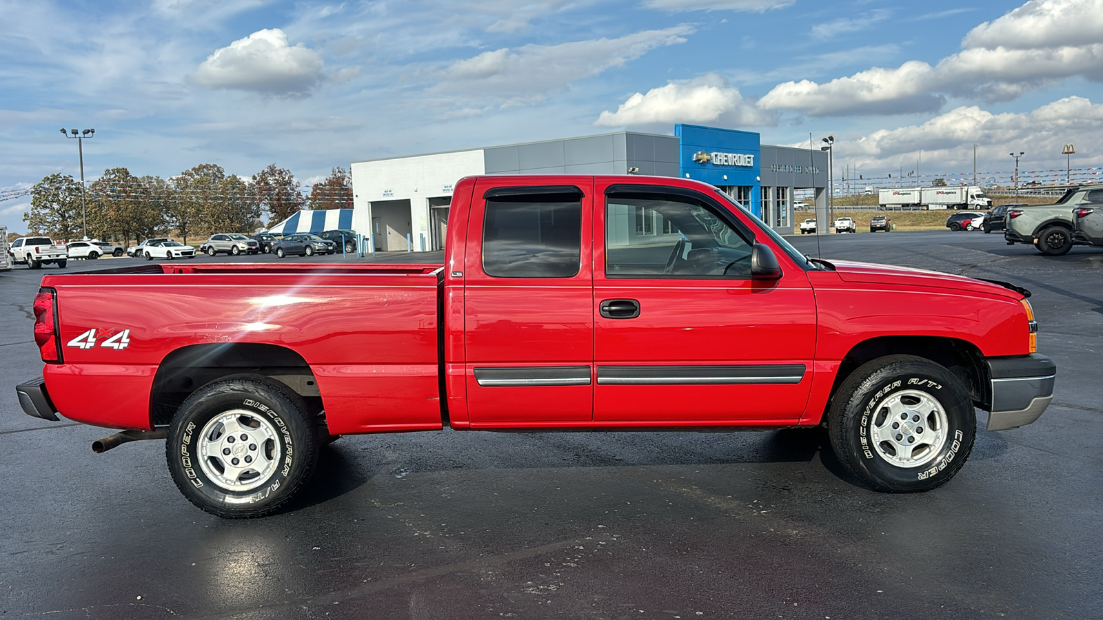 2004 Chevrolet Silverado 1500 LS 8