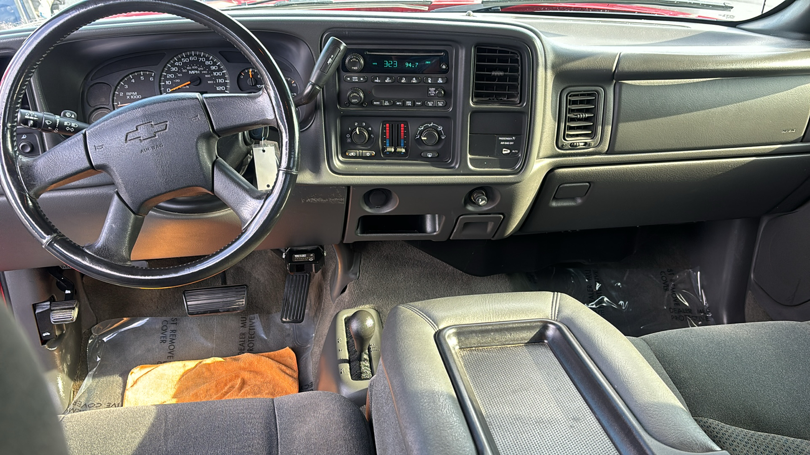 2004 Chevrolet Silverado 1500 LS 12