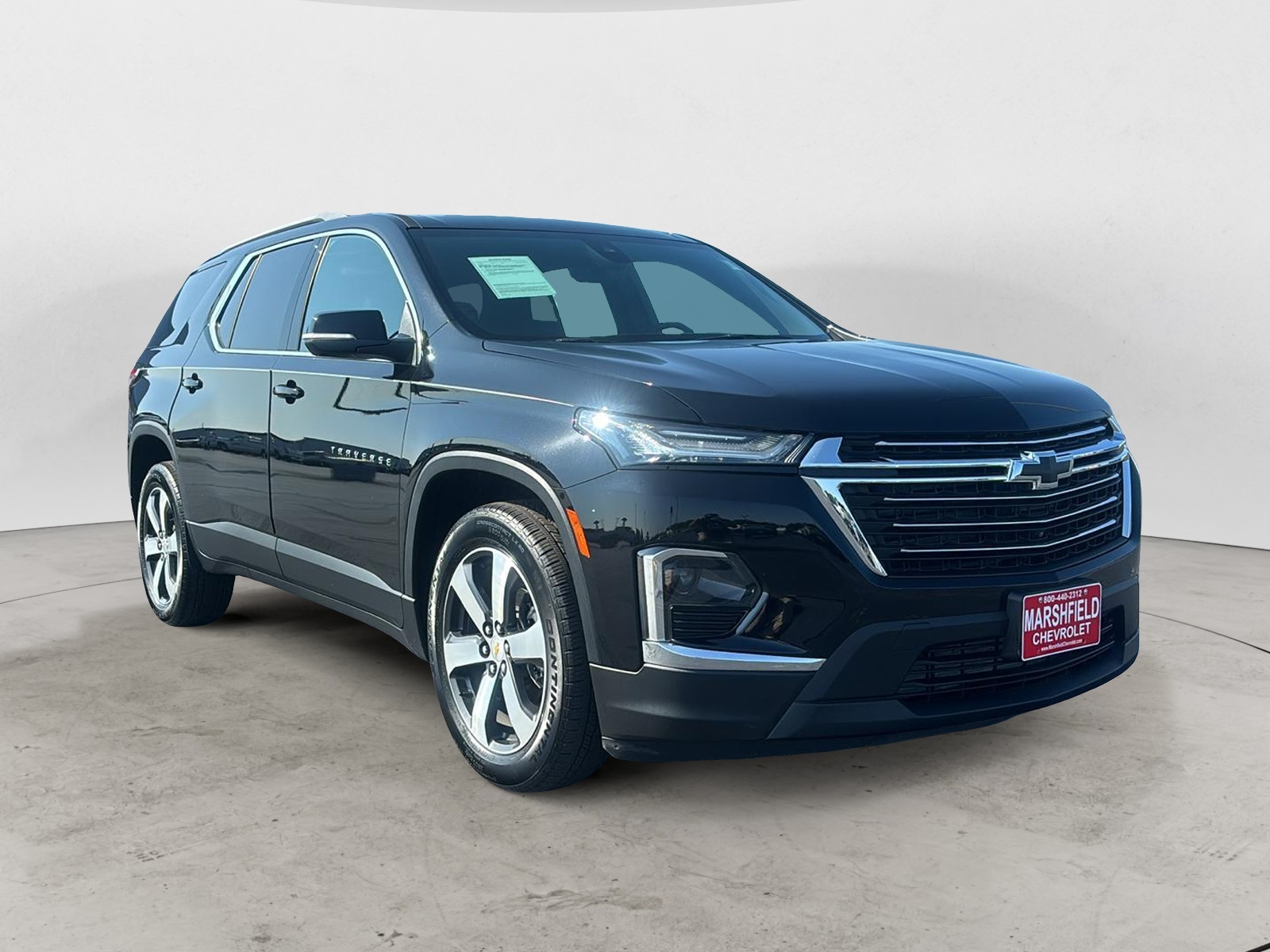 2023 Chevrolet Traverse LT Leather 1