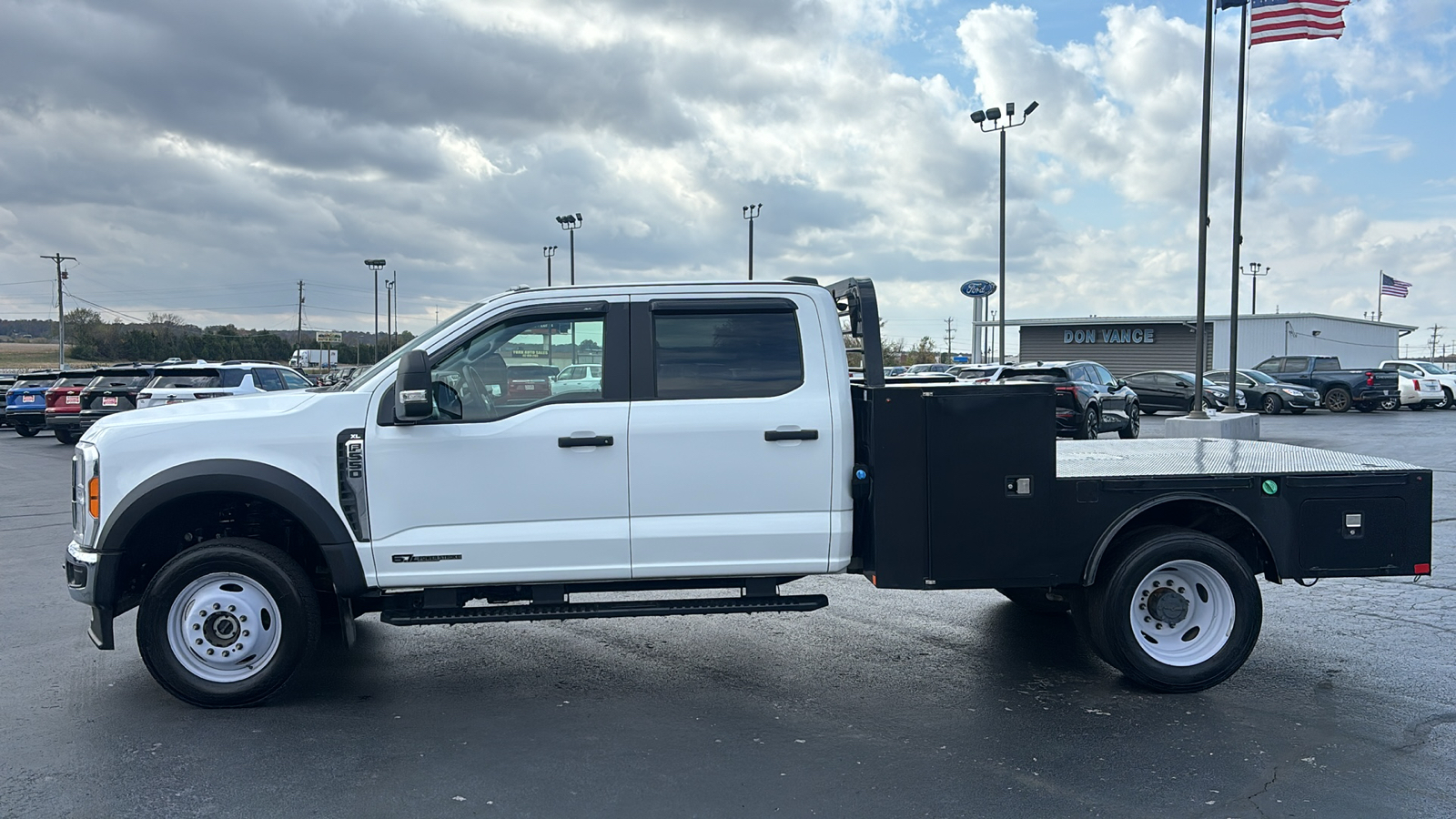 2023 Ford F-550SD  4