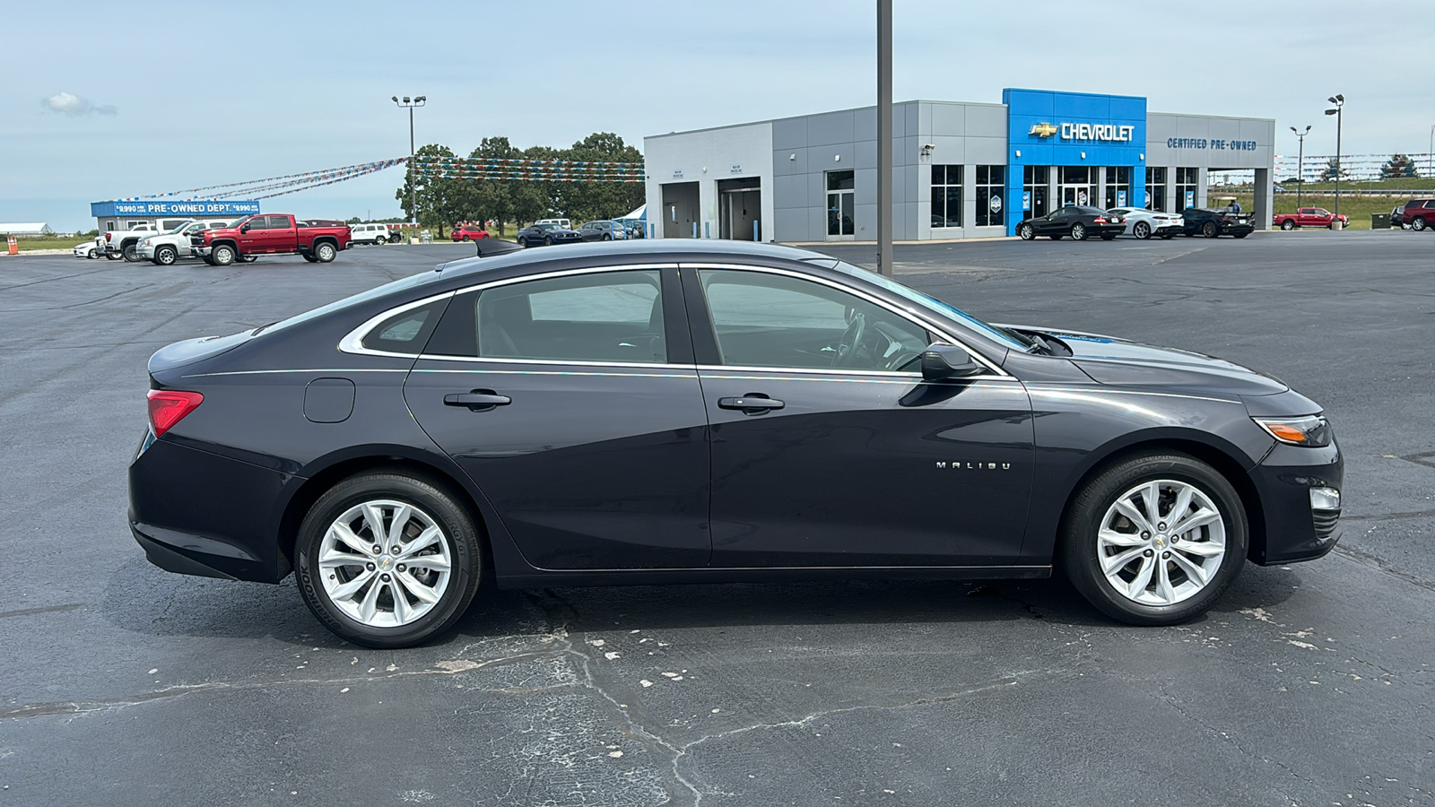 2023 Chevrolet Malibu LT 8