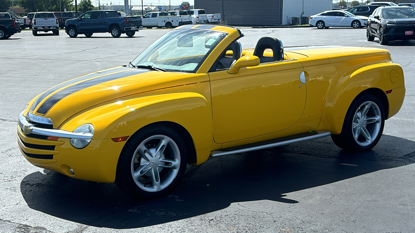 2004 Chevrolet SSR Base 20