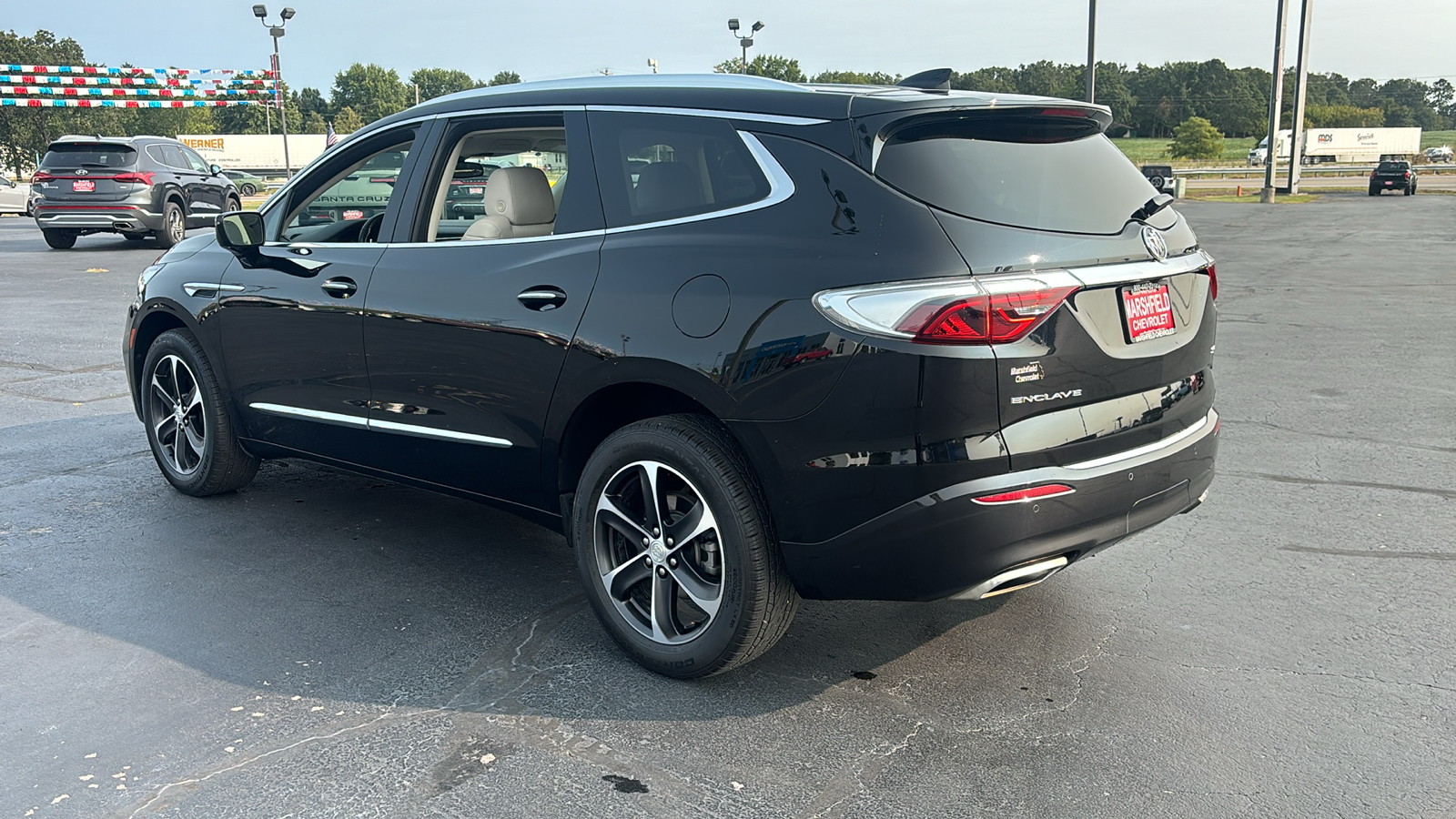 2022 Buick Enclave Essence 5