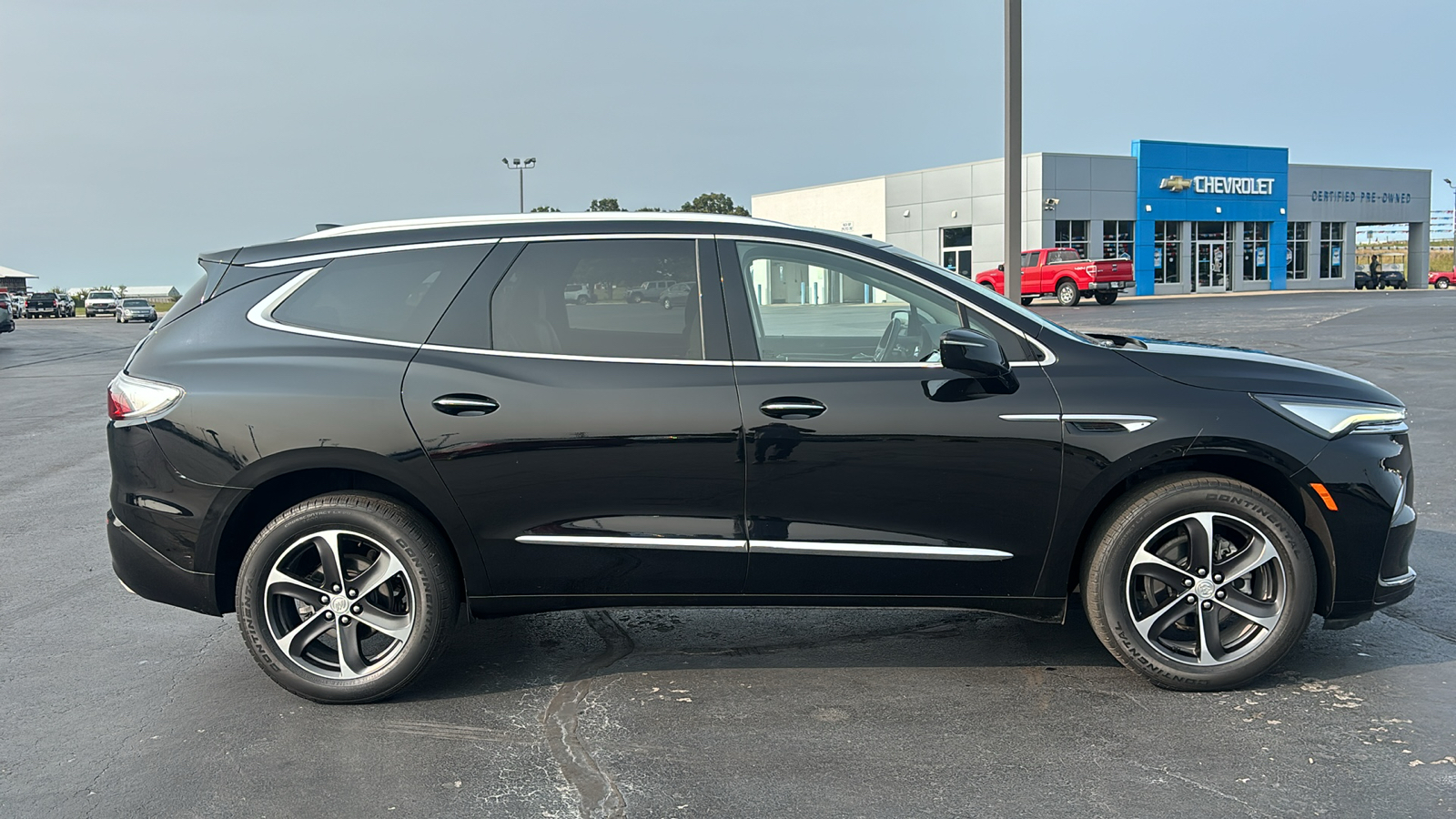 2022 Buick Enclave Essence 8