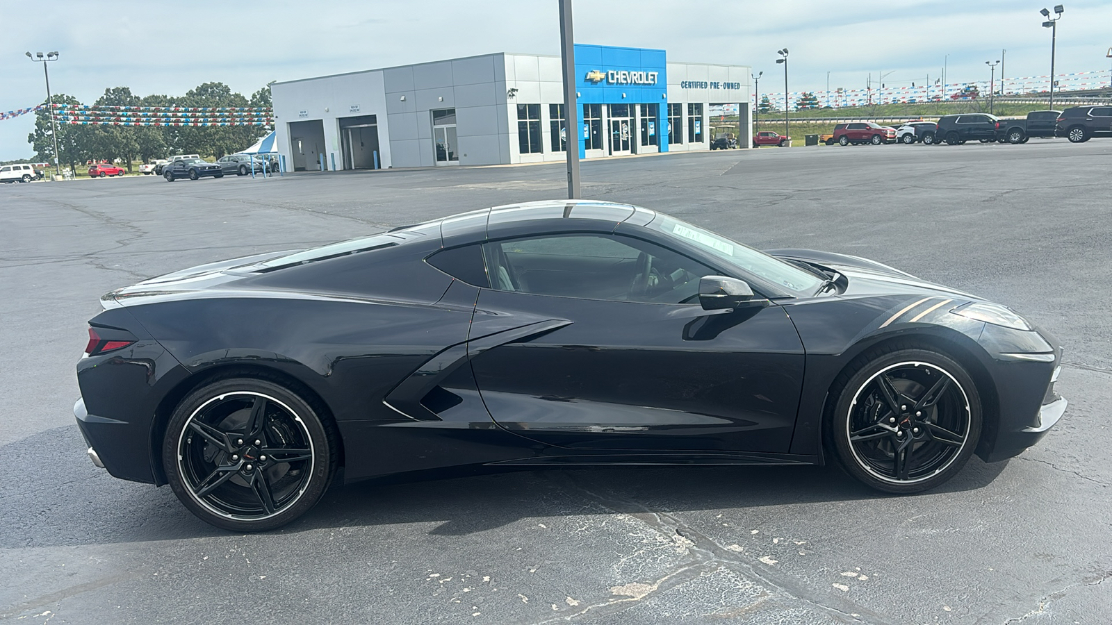 2024 Chevrolet Corvette Stingray 8