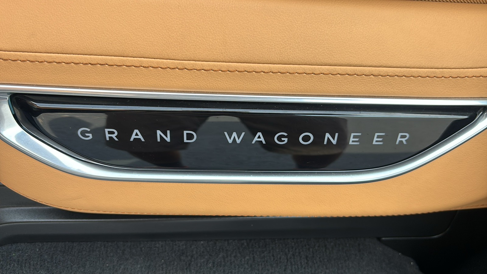 2022 Jeep Grand Wagoneer Series III 30