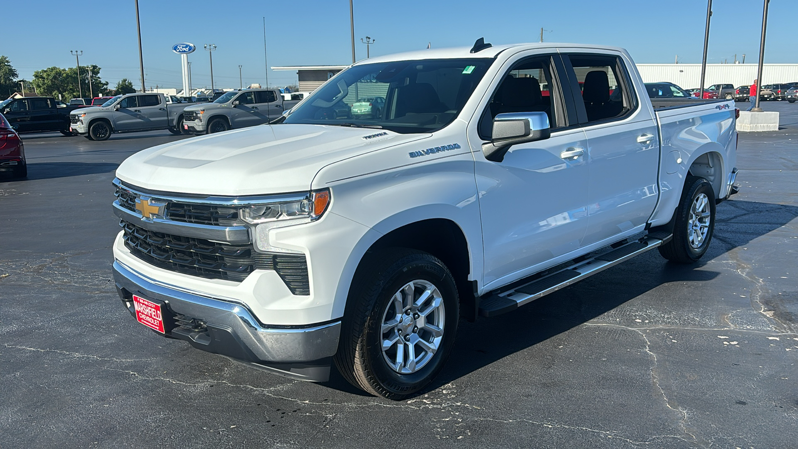 2024 Chevrolet Silverado 1500 LT 3