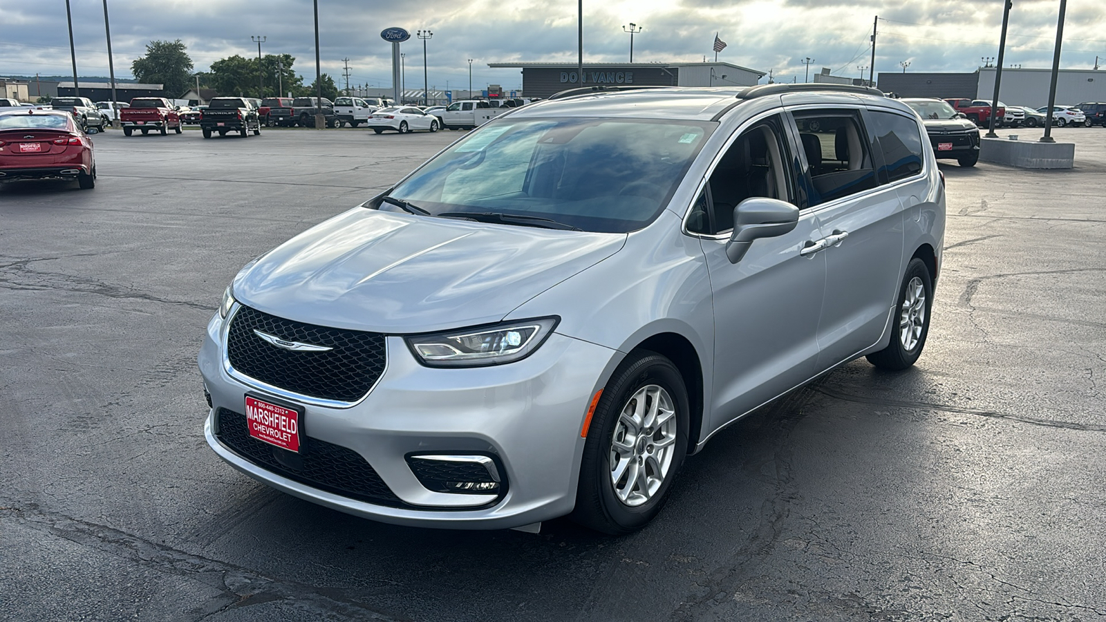 2022 Chrysler Pacifica Touring L 3